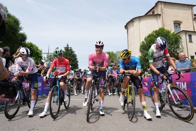 VERVENNE Jonathan ( SOUDAL QUICK-STEP DEVO TEAM) Pink Jersey , Lorenzo Mark Finn (Red Bull - Bora - Hansgrohe Rookies) Tricolour Jersey during the stage 3 of the Giro Next Gen 2025, Albese con Cassano (Co) -Passo Maniva (Bs), 143 km, Italy - Tuesday, June 17, 2025. - cycling.  Copyright: xx