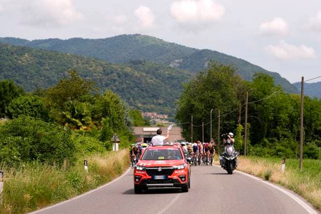 Car Race during the stage 3 of the Giro Next Gen 2025, Albese con Cassano (Co) -Passo Maniva (Bs), 143 km, Italy - Tuesday, June 17, 2025. - cycling.  Copyright: xFabioxFerrarix LaPressex