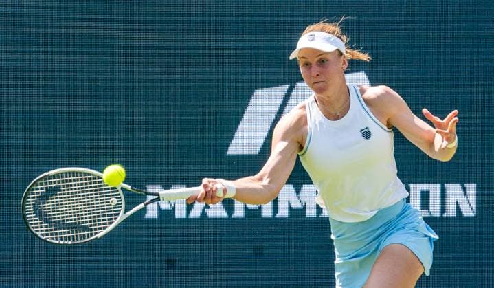 17.06.2025, WTA, Tennis Damen 500, Tennis, Damen, Berlin Tennis Open by Hylo 2025, Berlin, 1. Runde, Naomi Osaka (Japan) - Ludmila Samsonova (Russland) Ludmila Samsonova (Russland) Berlin Steffi-Graf-Stadion Berlin Deutschland