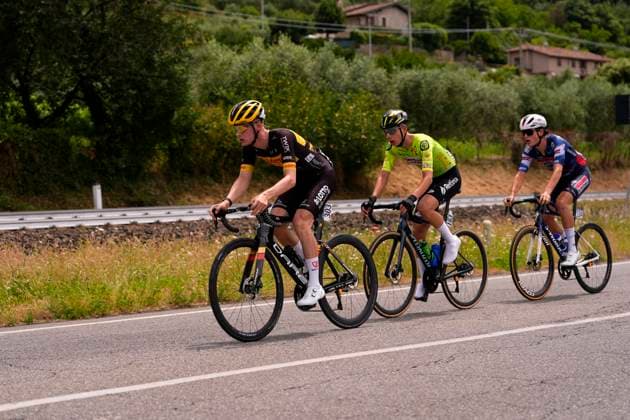 The pack rides during the stage 3 of the Giro Next Gen 2025, Albese con Cassano (Co) -Passo Maniva (Bs), 143 km, Italy - Tuesday, June 17, 2025. - cycling.  Copyright: xFabioxFerrarix LaPressex