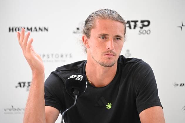 Alexander ZVEREV (GER) Portraet, Porträt, Portrait, Angeschnittenes Einzelbild, Einzelmotiv, bei der Pressekonferenz, Tennis Terra Wortmann Open 2025 am 17.06.2025 in der OWL Arena Halle Westfalen, Deutschland.