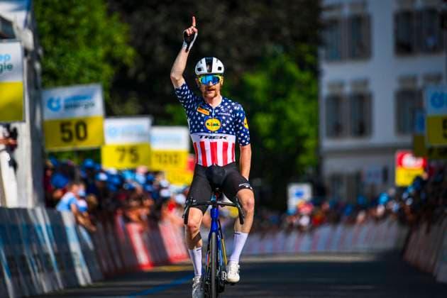 Tour de Suisse 2025 Stage 3 HEIDEN, SWITZERLAND - JUNE 17 : Simmons Quinn (USA) of Lidl - Trek celebrating his victory during stage 3 of the 88th edition of Tour de Suisse an UCI World Tour 2.UWT cycling road race stage for Men Elite of 195.6 km with start in Aarau and finish in Heiden on June 17, 2025 in Heiden, Switzerland, 17 06 2025 ( Motordriver Kenny Verfaillie - Heiden Switzerland  Copyright: xVincentxKalutx