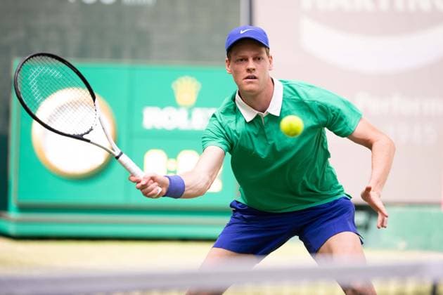Jannik SINNER (ITA) Aktion Jannik Sinner (ITA) vs. Yannick Hanfmann (GER) Tennis Terra Wortmann Open 2025 am 17.06.2025 in der OWL Arena Halle Westfalen, Deutschland. Â