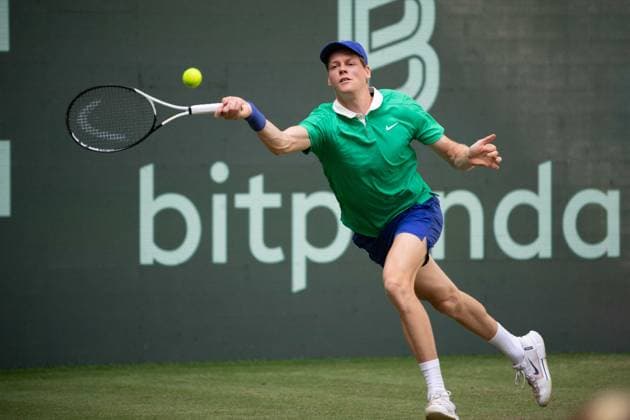 Jannik SINNER (ITA) Aktion Jannik Sinner (ITA) vs. Yannick Hanfmann (GER) Tennis Terra Wortmann Open 2025 am 17.06.2025 in der OWL Arena Halle Westfalen, Deutschland. Â