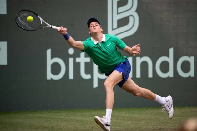 Jannik SINNER (ITA) Aktion Jannik Sinner (ITA) vs. Yannick Hanfmann (GER) Tennis Terra Wortmann Open 2025 am 17.06.2025 in der OWL Arena Halle Westfalen, Deutschland. Â