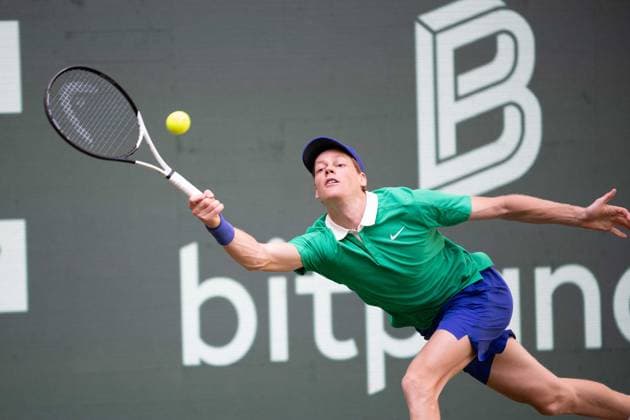 Jannik SINNER (ITA) Aktion Jannik Sinner (ITA) vs. Yannick Hanfmann (GER) Tennis Terra Wortmann Open 2025 am 17.06.2025 in der OWL Arena Halle Westfalen, Deutschland. Â