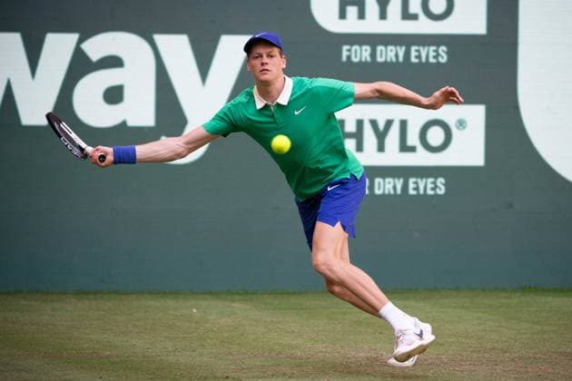 Jannik SINNER (ITA) Aktion Jannik Sinner (ITA) vs. Yannick Hanfmann (GER) Tennis Terra Wortmann Open 2025 am 17.06.2025 in der OWL Arena Halle Westfalen, Deutschland. Â