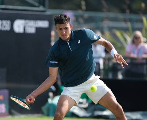 Nottingham Tennis Centre Nottingham, England - Emilio Nava plays a forehand shot to Jack Pinnington Jones during the match in the Lexus Nottingham Tennis Open, day 3, June 17th 2025. (Paul Bonser SPP) Copyright: xPaulxBonser SPPx spp-en-PaBo-Lexus Nottingham Open 6058