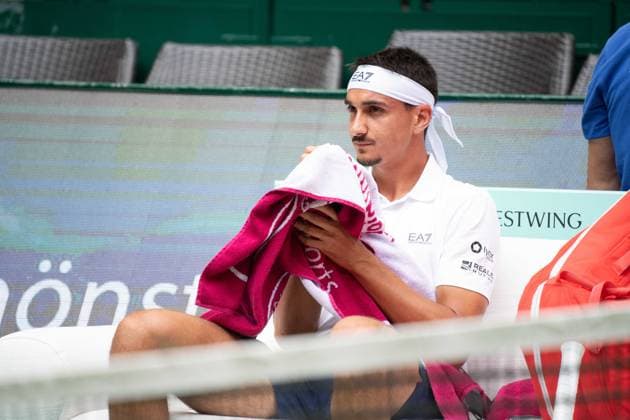 Lorenzo SONEGO (ITA) Aktion Lorenzo Sonego (ITA) vs. Jan-Lennard Struff (GER ) Tennis Terra Wortmann Open 2025 am 17.06.2025 in der OWL Arena Halle Westfalen, Deutschland. Â