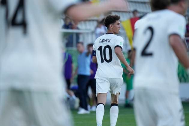 UEFA European Under-19 Championship 2025 Group B: Germany vs. England Noah Darvich of Germany National Under-19 Football Team scores and celebrates during the UEFA European Under-19 Championship 2025 Group B: Germany vs. England on 17 June 2025, at Arcul de Triumf Stadium, in Bucharest, Romania Bucharest Arcul de Triumf Stadium Romania Copyright: xAlexandraxFechetex _ADR210801