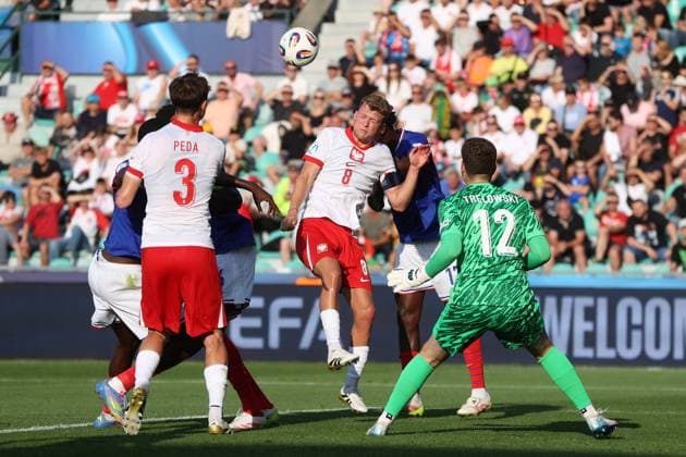 ZYLINA 17.06.2025 MECZ GRUPA C MISTRZOSTWA EUROPY U-21 W PILCE NOZNEJ 2025: FRANCJA - POLSKA --- 2025 UEFA EUROPEAN UNDER-21 CHAMPIONSHIP MATCH IN ZILINA: FRANCE - POLAND JAKUB KALUZINSKI FOT. PIOTR KUCZA FOTOPYK NEWSPIX.PL --- newspix.pl POLAND OUT! 