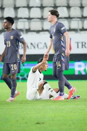 Sport Bilder des Tages UEFA European Under-19 Championship 2025 Group B: Germany vs. England Players are exhausted after the UEFA European Under-19 Championship 2025 Group B: Germany vs. England on 17 June 2025, at Arcul de Triumf Stadium, in Bucharest, Romania Bucharest Arcul de Triumf Stadium Romania Copyright: xAlexandraxFechetex _ADR3124