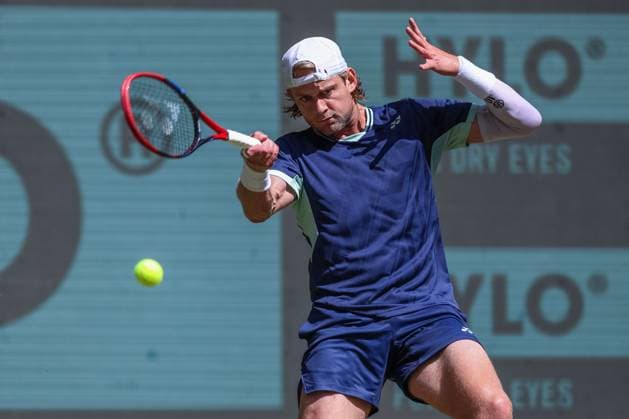 Tennis ATP, Tennis Herren Tour 500 Terra Wortmann Open 2025 am 18.06.2025 in der OWL ARENA in Halle ( Westf. ) Achtelfinale Zizou Bergs ( BEL )
