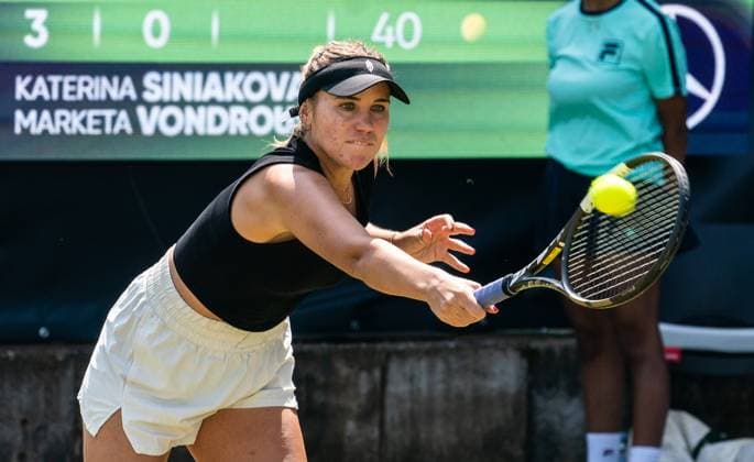 18.06.2025, WTA, Tennis Damen 500, Tennis, Damen, Berlin Tennis Open by Hylo 2025, Berlin, Doppel, 2. Runde, Caroline Dolehide (USA) Sofia Kenin (USA) - Katerina Siniakova (Tschechien) Marketa Vondrousova (Tschechien) Sofia Kenin (USA) Berlin Steffi-Graf-Stadion Berlin Deutschland