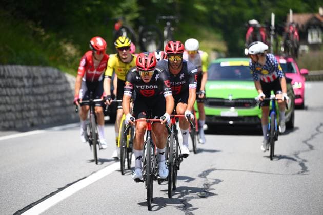 Tour de Suisse 2025 Stage 4 PIURO VALCHIAVENNA, ITALY - JUNE 18 : Powless Neilson (USA) of EF Education - EasyPost, August Andrew (AUS) of INEOS Grenadiers, Zimmermann Georg (GER) of Intermarche - Wanty, Simmons Quinn (USA) of Lidl - Trek, Gloag Thomas (GBR) of Team Visma - Lease a Bike, Grignard Sébastien (BEL) of Lotto Cycling Team, Mayrhofer Marius (GER) of Tudor Pro Cycling Team, Warbasse Larry (USA) of Tudor Pro Cycling Team during stage 4 of the 88th edition of Tour de Suisse an UCI World Tour 2.UWT cycling road race stage for Men Elite of 193.2 km with start in Heiden and finish in Piuro Valchiavenna on June 18, 2025 in Piuro Valchiavenna, Italy, 18 06 2025 ( Motordriver Kenny Verfaillie - Piuro Valchiavenna Italy Copyright: xVincentxKalutx