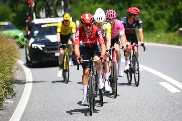 Tour de Suisse 2025 Stage 4 PIURO VALCHIAVENNA, ITALY - JUNE 18 : Powless Neilson (USA) of EF Education - EasyPost, August Andrew (AUS) of INEOS Grenadiers, Zimmermann Georg (GER) of Intermarche - Wanty, Simmons Quinn (USA) of Lidl - Trek, Gloag Thomas (GBR) of Team Visma - Lease a Bike, Grignard Sébastien (BEL) of Lotto Cycling Team, Mayrhofer Marius (GER) of Tudor Pro Cycling Team, Warbasse Larry (USA) of Tudor Pro Cycling Team during stage 4 of the 88th edition of Tour de Suisse an UCI World Tour 2.UWT cycling road race stage for Men Elite of 193.2 km with start in Heiden and finish in Piuro Valchiavenna on June 18, 2025 in Piuro Valchiavenna, Italy, 18 06 2025 ( Motordriver Kenny Verfaillie - Piuro Valchiavenna Italy Copyright: xVincentxKalutx