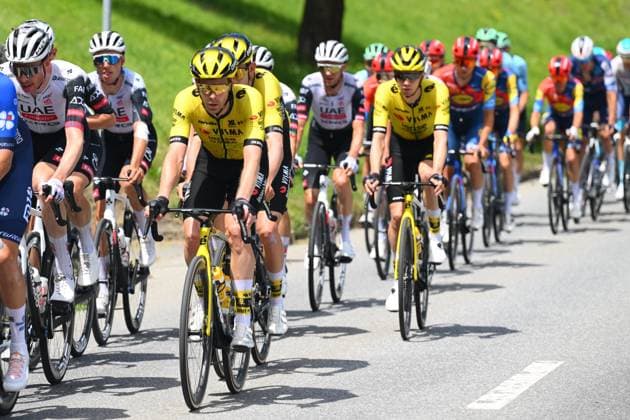Tour de Suisse 2025 Stage 4 PIURO VALCHIAVENNA, ITALY - JUNE 18 : Vermote Julien (BEL) of Team Visma - Lease a Bike during stage 4 of the 88th edition of Tour de Suisse an UCI World Tour 2.UWT cycling road race stage for Men Elite of 193.2 km with start in Heiden and finish in Piuro Valchiavenna on June 18, 2025 in Piuro Valchiavenna, Italy, 18 06 2025 ( Motordriver Kenny Verfaillie - Piuro Valchiavenna Italy  Copyright: xVincentxKalutx