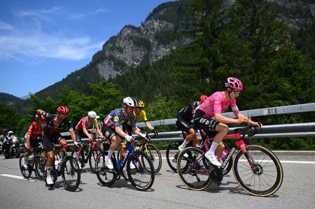 Tour de Suisse 2025 Stage 4 PIURO VALCHIAVENNA, ITALY - JUNE 18 : Powless Neilson (USA) of EF Education - EasyPost, August Andrew (AUS) of INEOS Grenadiers, Zimmermann Georg (GER) of Intermarche - Wanty, Simmons Quinn (USA) of Lidl - Trek, Gloag Thomas (GBR) of Team Visma - Lease a Bike, Grignard Sébastien (BEL) of Lotto Cycling Team, Mayrhofer Marius (GER) of Tudor Pro Cycling Team, Warbasse Larry (USA) of Tudor Pro Cycling Team during stage 4 of the 88th edition of Tour de Suisse an UCI World Tour 2.UWT cycling road race stage for Men Elite of 193.2 km with start in Heiden and finish in Piuro Valchiavenna on June 18, 2025 in Piuro Valchiavenna, Italy, 18 06 2025 ( Motordriver Kenny Verfaillie - Piuro Valchiavenna Italy Copyright: xVincentxKalutx