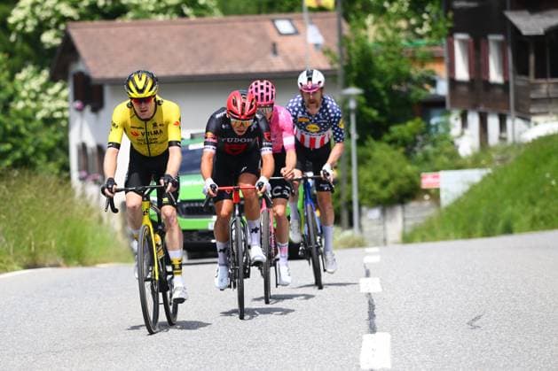 Tour de Suisse 2025 Stage 4 PIURO VALCHIAVENNA, ITALY - JUNE 18 : Powless Neilson (USA) of EF Education - EasyPost, Simmons Quinn (USA) of Lidl - Trek,Gloag Thomas (GBR) of Team Visma - Lease a Bike and Mayrhofer Marius (GER) of Tudor Pro Cycling Team during stage 4 of the 88th edition of Tour de Suisse an UCI World Tour 2.UWT cycling road race stage for Men Elite of 193.2 km with start in Heiden and finish in Piuro Valchiavenna on June 18, 2025 in Piuro Valchiavenna, Italy, 18 06 2025 ( Motordriver Kenny Verfaillie - Piuro Valchiavenna Italy  Copyright: xVincentxKalutx
