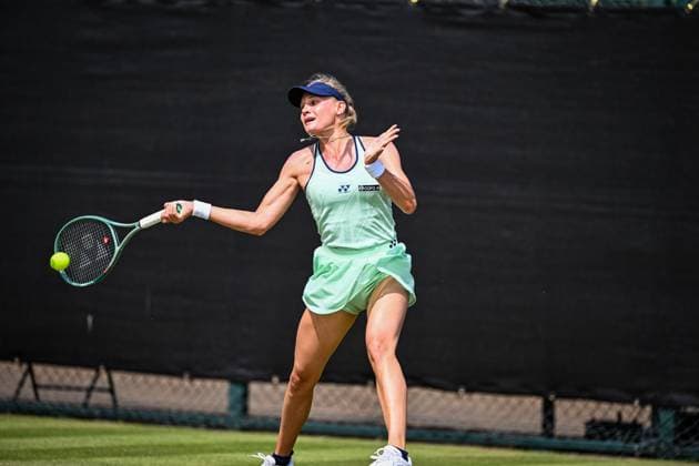 18th June 2025; Lexus Nottingham Tennis Centre, Nottingham, England; Lexus Nottingham Open, Day 3; Dayana Yastremska (UKR) world No 42 hits a forehand return to Antonia Ruzic (CRO) world No 98 in their second round match  ActionPlus12802202 GodfreyxPitt
