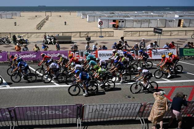 Baloise Belgium Tour 2025 Stage 1 KNOKKE-HEIST, BELGIUM - JUNE 18 : Illustration picture during stage 1 of the 94th edition of Baloise Tour of Belgium an UCI ProSeries 2.Pro cycling road race stage for Men Elite of 198 km with start in Merelbeke-Melle and finish in Knokke-Heist on June 18, 2025 in Knokke-Heist, Belgium, 18 06 2025 ( Motordriver Guy De Vuyst - Knokke-Heist Belgium  Copyright: xJanxDexMeuleneirx