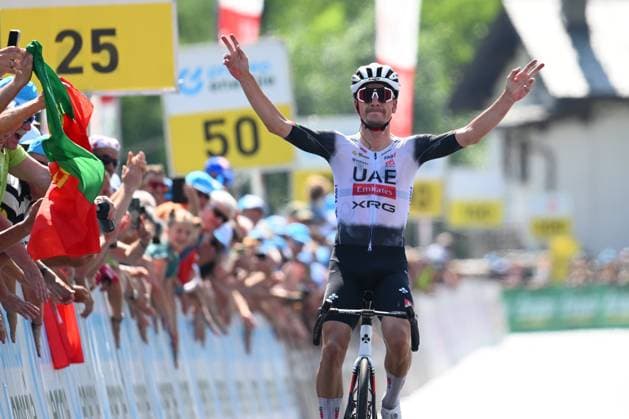 Tour de Suisse 2025 Stage 4 PIURO VALCHIAVENNA, ITALY - JUNE 18 : Almeida Joao (POR) of UAE Team Emirates - XRG wins the stage 4 of the 88th edition of Tour de Suisse an UCI World Tour 2.UWT cycling road race stage for Men Elite of 193.2 km with start in Heiden and finish in Piuro Valchiavenna on June 18, 2025 in Piuro Valchiavenna, Italy, 18 06 2025 ( Motordriver Kenny Verfaillie - Piuro Valchiavenna Italy  Copyright: xVincentxKalutx