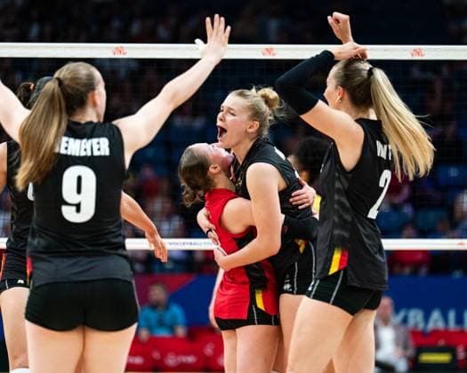 VNL-Week2-KOR-v-CAN Belgium celebrates the set during 2025 Women s Volleyball Nations match between Belgium and Brazil at Sinan Erdem Dome on June 18, 2025 in Istanbul, Turkiye. Istanbul Istanbul Turkey Copyright: xYagizxGurtugx
