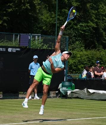 Nottingham Tennis Centre Nottingham, England - James Mccabe serves to Colton Smith during the match in the Lexus Nottingham Tennis Open, day 4, June 18th 2025. (Paul Bonser SPP) Copyright: xPaulxBonser SPPx spp-en-PaBo-Lexus Nottingham Open 3796
