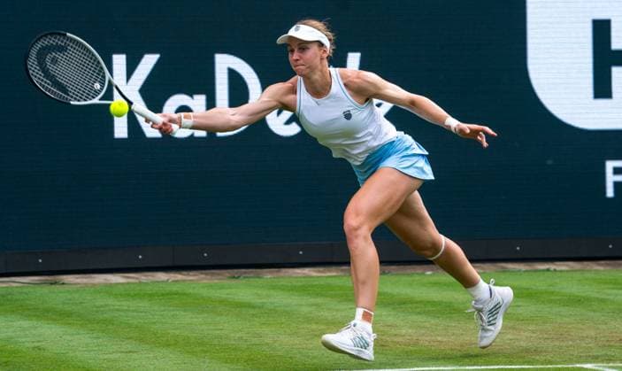 18.06.2025, WTA, Tennis Damen 500, Tennis, Damen, Berlin Tennis Open by Hylo 2025, Berlin, Einzel, 2. Runde, Liudmila Samsonova (Russland) - Jessica Pegula (USA) Liudmila Samsonova (Russland) Berlin Steffi-Graf-Stadion Berlin Deutschland