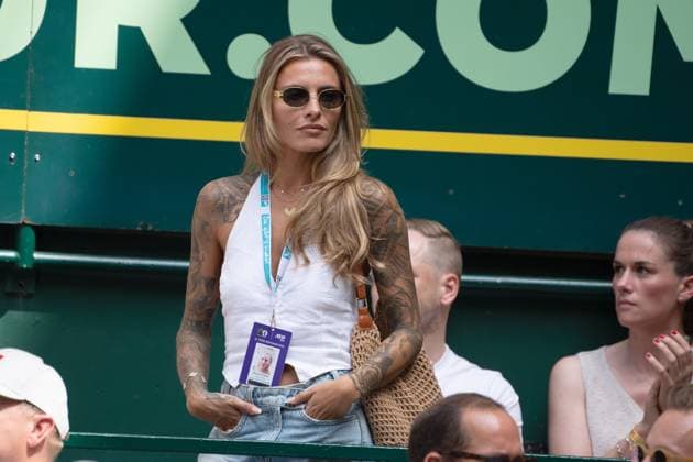 Schauspielerin Sophia THOMALLA, Freundin von Alexander ZVEREV (GER) , Jubel, jubeln, Freude, cheers, Marcos Giron (USA) vs. Alexander Zverev (GER) Tennis Terra Wortmann Open 2025 am 18.06.2025 in der OWL Arena Halle Westfalen, Deutschland. Â