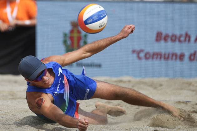 Samuele Cottafava during the CEV Beach Volley Nations Cup 2025 Preliminary Phase in Messina during Beach Nations Cup 2025 - Preliminary Phase, Beach Volley match in Messina, Italy, June 18 2025  Copyright: xMassimilianoxCarnabuci IPAxSportx xipa-agency.netx xx IPA_59212707 IPA_Agency_IPA59212707