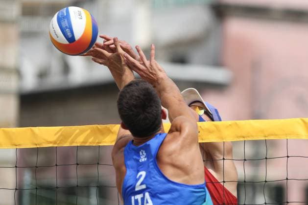 Gianluca Dal Corso in action at CEV Beach Volley Nations Cup 2025 Preliminary Phase in Messina during Beach Nations Cup 2025 - Preliminary Phase, Beach Volley match in Messina, Italy, June 18 2025  Copyright: xMassimilianoxCarnabuci IPAxSportx xipa-agency.netx xx IPA_59212759 IPA_Agency_IPA59212759