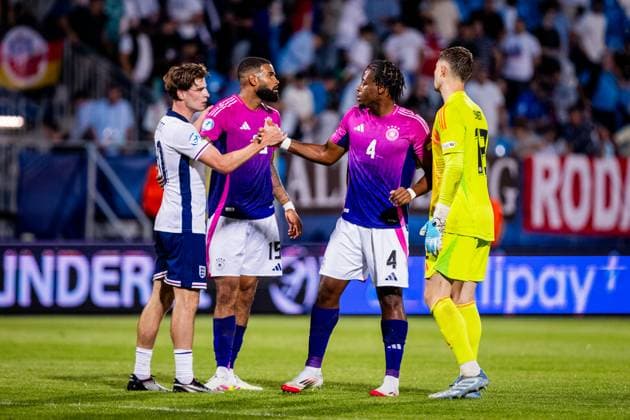 ENGLAND U21, U 21 - GERMANY U21 Alex Scott of England and Jamil Siebert, Bright Arrey Mbi, Lukas Ullrich of Germany during the UEFA European Under-21 Championship 2025 Group B football match between England U21 and Germany U21. Stadium Nitra Arena, Nitra, Slovakia, June 18, 2025. Photo by Branislav Racko Copyright: xx 080A0242