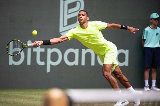 Felix AUGER-ALIASSIKME (CAN) Aktion Felix Auger-Aliassime (CAN) vs. Karen Khachanov Tennis Terra Wortmann Open 2025 am 18.06.2025 in der OWL Arena Halle Westfalen, Deutschland. Â
