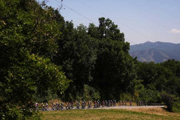The pack rides cycles during the stage 5 of the Giro Next Gen 2025, Fiorenzuola d™Arda (Pc) Gavi (Al) 153 km, Italy - Thursday, June 19, 2025. - cycling.  Copyright: xFabioxFerrari LaPressex