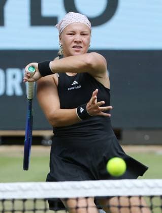 Diana Shnaider (RUS) im Steffi Graf Stadion HYLO Berlin Tennis Open Damen auf Rasen 19.06.2025