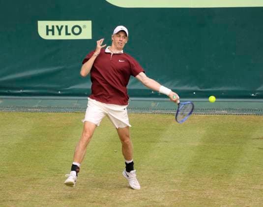 Sport Bilder des Tages photo : Denis SHAPOVALOV (CAN) Tennis-Turnier Terra Wortmann Cup im Gerry Weber Sportpark (OWL-Arena) in Halle Westfalen am Do. 19.06.2025