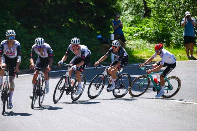 Tour de Suisse 2025 Stage 5 SANTA MARIA IN CALANCA, SWITZERLAND - JUNE 19 : Rickaert Jonas (BEL) of Alpecin - Deceuninck, Riesebeek Oscar (NED) of Alpecin - Deceuninck, Smith Dion (NZL) of Intermarche - Wanty during stage 5 of the 88th edition of Tour de Suisse an UCI World Tour 2.UWT cycling road race stage for Men Elite of 183.6 km with start in La Punt and finish in Santa Maria in Calanca on June 19, 2025 in Santa Maria in Calanca, Switzerland, 19 06 2025 ( Motordriver Kenny Verfaillie - Santa Maria in Calanca Switzerland  Copyright: xVincentxKalutx