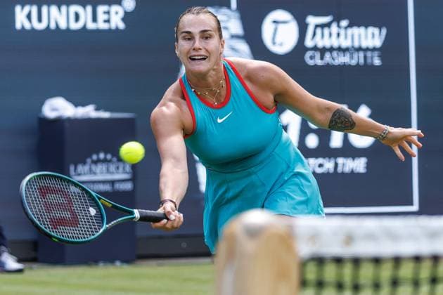 Tennis: WTA, Tennis Damen Tour, Einzel, Damen, Achtelfinale, Sabalenka (Belarus) - Masarova (Schweiz), Steffi-Graf-Stadion. Aryna Sabalenka (Belarus) retourniert einen Ball. Tennis: WTA-Tour