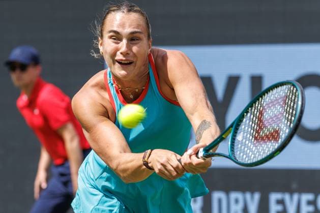 Tennis: WTA, Tennis Damen Tour, Einzel, Damen, Achtelfinale, Sabalenka (Belarus) - Masarova (Schweiz), Steffi-Graf-Stadion. Aryna Sabalenka (Belarus) retourniert einen Ball. Tennis: WTA-Tour