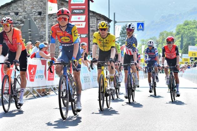 Thomas Gloag (GBR), Sam Oomen (NLD) during Tour de Suisse - Stage 4 - Heiden Piuro, Street Cycling race in Piuro, Switzerland, June 18 2025  Copyright: xDavidexVaninetti IPAxSportx xipa-agency.netx xx IPA_59247295 IPA_Agency_IPA59247295