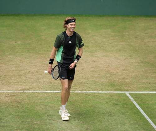 photo : Andrey Rublev (RUS) verliert nach 3 spannenden Sätzen Tennis-Turnier Terra Wortmann Cup im Gerry Weber Sportpark (OWL-Arena) in Halle Westfalen am Do. 19.06.2025