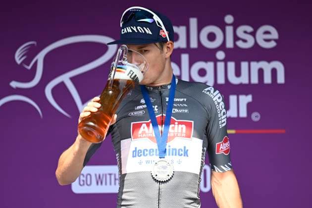 Baloise Belgium Tour 2025 Stage 2 PUTTE, BELGIUM - JUNE 19 : Philipsen Jasper (BEL) of Alpecin-Deceuninck onb the podium during stage 2 of the 94th edition of Baloise Tour of Belgium an UCI ProSeries 2.Pro cycling road race stage for Men Elite of 194.6 km with start in Beringen and finish in Putte on June 19, 2025 in Putte, Belgium, 19 06 2025 ( Motordriver Guy De Vuyst - Putte Belgium  Copyright: xNicoxVereeckenx