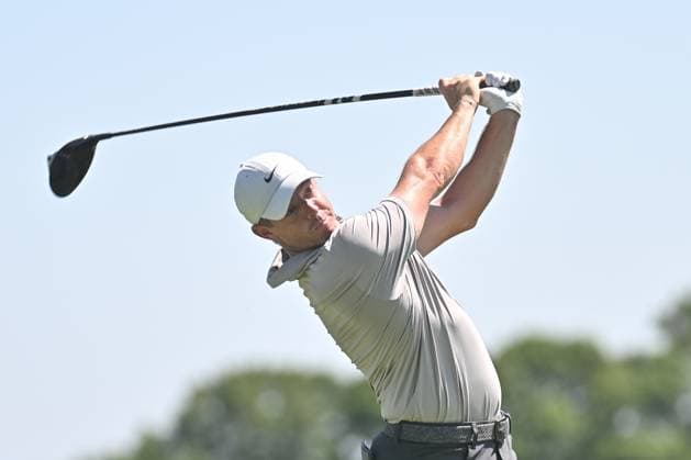Thursday June 19, 2025: Rory McIlroy hits his tee shot on the third hole during the first round of the Travelers Golf Championship in Cromwell, Connecticut. CSM Cromwell USA - ZUMAc04_ 20250619_zma_c04_001 Copyright: xGregoryxVasilx