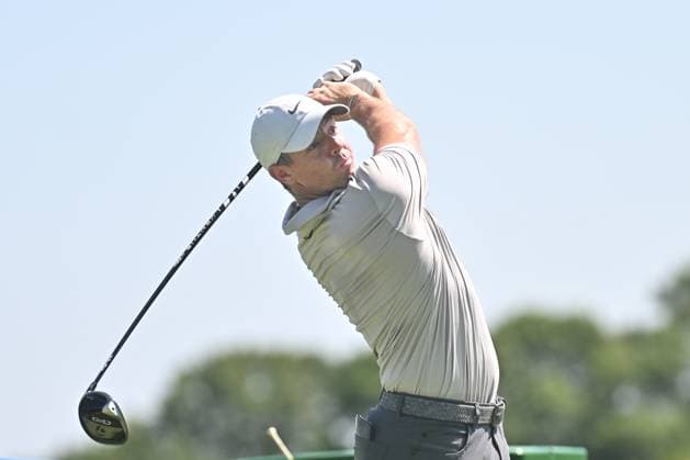 Thursday June 19, 2025: Rory McIlroy watches his tee shot on the third hole during the first round of the Travelers Golf Championship in Cromwell, Connecticut. CSM Cromwell USA - ZUMAc04_ 20250619_zma_c04_025 Copyright: xGregoryxVasilx