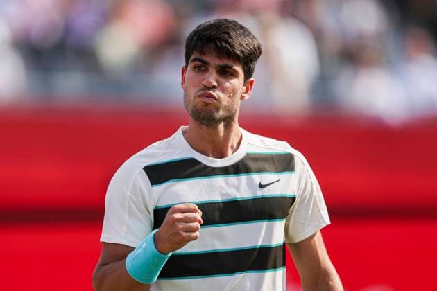 19th June 2025; HSBC Championships, Queens Club, West Kensington, London, England: HSBC Mens Championships Queens Club, Day 4; Carlos Alcaraz (ESP) celebrates winning a point against Jaume Munar (ESP)  ActionPlus12802751 HenningxVonxJagow