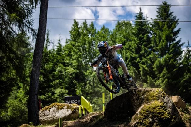 Whoop Mountainbike Downhill Worldcup Val di Sole GREENLAND Laurie SANTA CRUZ SYNDICATEat Whoop Mountainbike Downhill Worldcup Val di Sole, 19.06.2025,in , Foto: Sebastian Sternemann