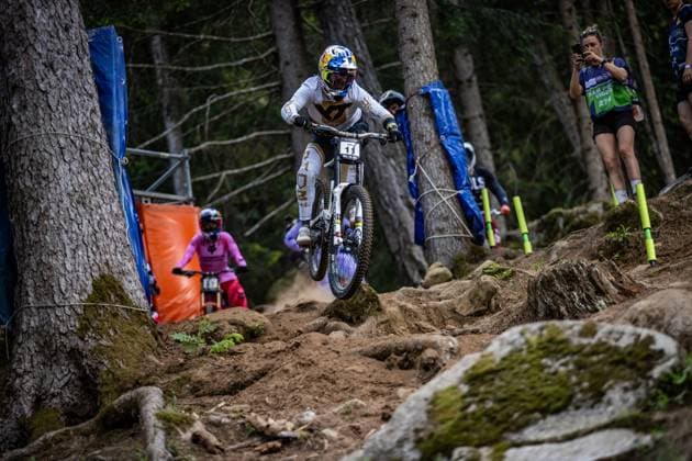 Whoop Mountainbike Downhill Worldcup Val di Sole HÖLL Valentina YT MOBat Whoop Mountainbike Downhill Worldcup Val di Sole, 19.06.2025,in , Foto: Sebastian Sternemann