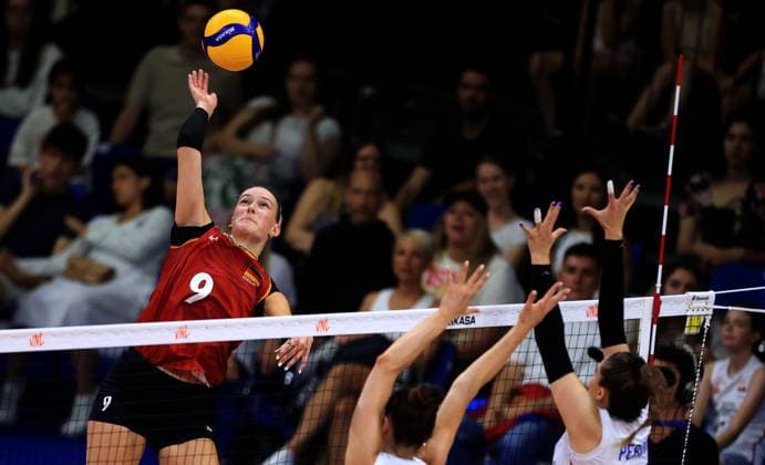 19.06.2025 Belgrade Serbia-Germany Women s volleyball Nations League Lina Alsmeier Germany :
