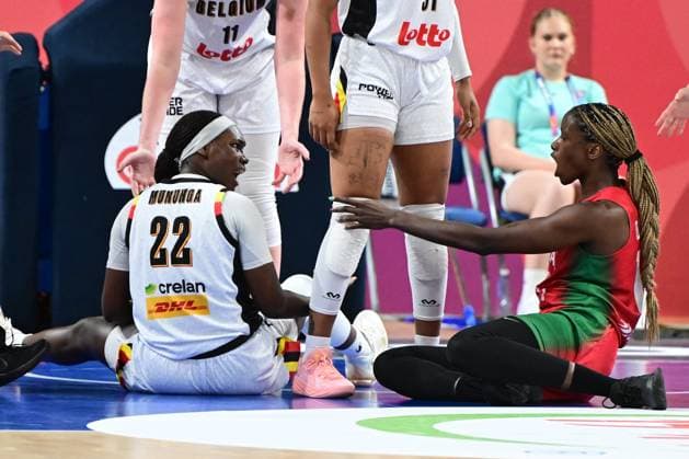 Sport Bilder des Tages Belgium v Portugal - FIBA Women s EuroBasket 2025 BRNO, CZECH REPUBLIC - JUNE 19 : Mununga Bethy of Belgium, Da Silva Sofia of Portugal during the Group Phase Group C match between Belgium and Portugal at the FIBA Women s EuroBasket 2025 on June 19, 2025 in Brno, Czech Republic, 19 06 2025 Brno Czech Republic  Copyright: xPeterxDexVoechtx
